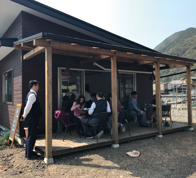 奥藁科大川お茶まつり　カフェルッカ